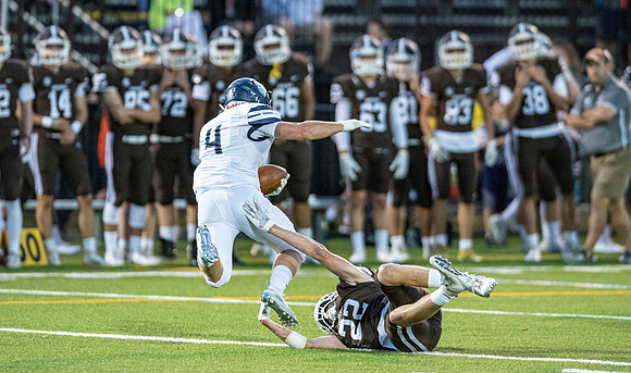 football_2019-09-27_dburns_2755