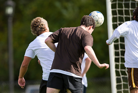 hc15_alumsoccer_dburns_3490