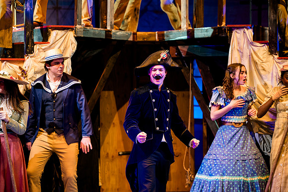 hmspinafore_springmusical25_sat1_us_ah_0330