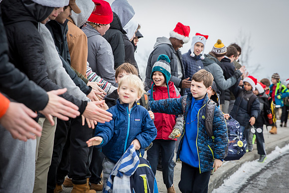 holiday_handshake17_jfess_4590