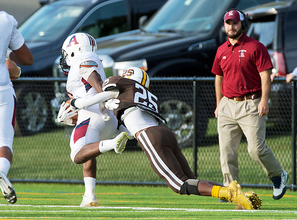 football_2015-09-26_dburns_8853
