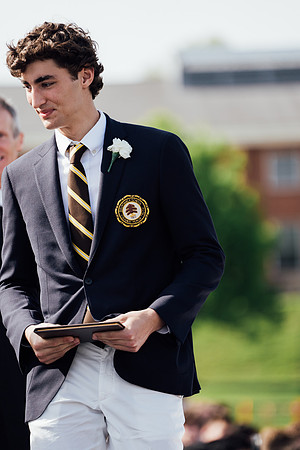 graduation22_diplomas_jk_7513