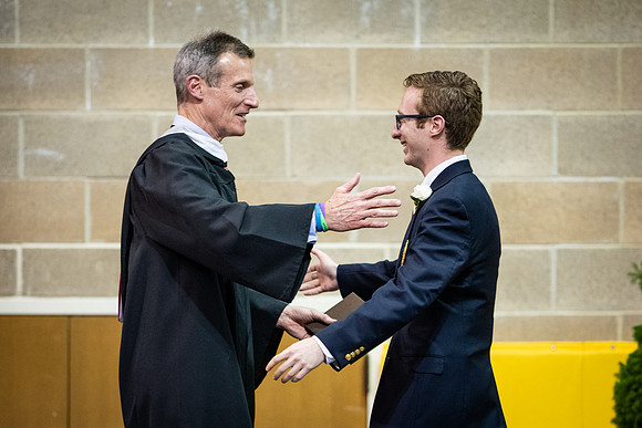 graduation19_wkl1_9630