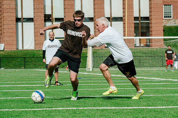 hc15_alumni_soccer_jk_03806