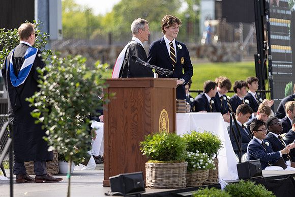 graduation22_diplomas_gh_0701