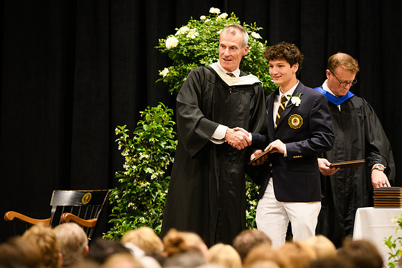 graduation25_diploma_wkl1_5360