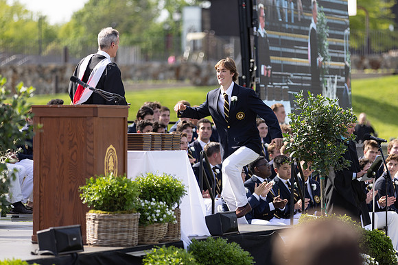 graduation22_diplomas_gh_0538