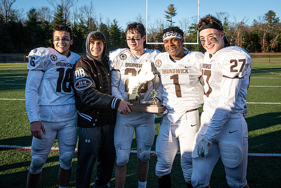 football_nepsac19_wkl8_2035