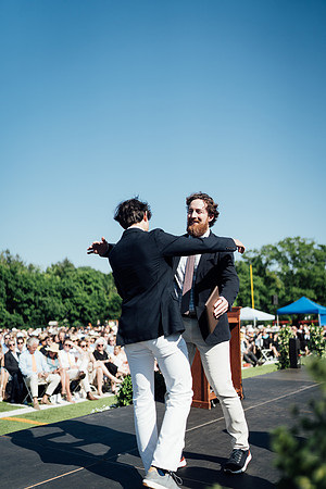 graduation24_diploma_jk_3540