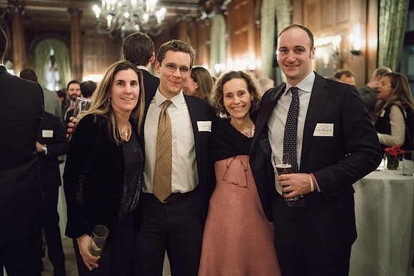 alumni_holidayparty16_jk_5411