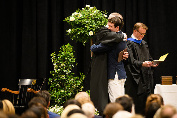 graduation25_diploma_wkl1_4922