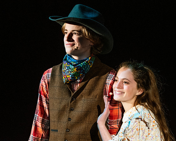 oklahoma_wintermusical_us_dburns_1228