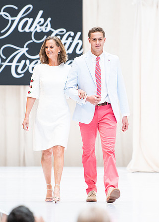 fashionshow19_runway_wkl_1062