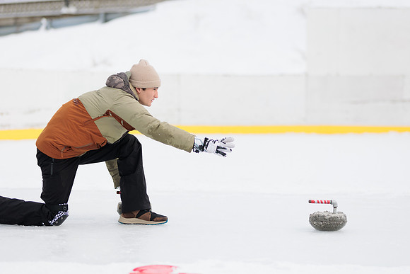 randolphvt2122_trip07_curling_bdf_0351