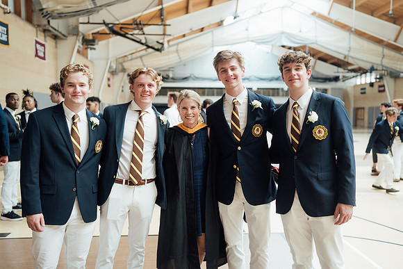 graduation24_preview_jk_2682