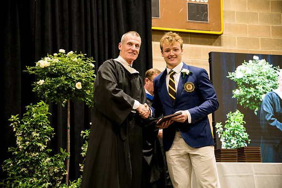 graduation25_diploma_ah_0729