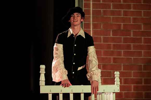 actorsnightmare_fallplay_us_gh_0031