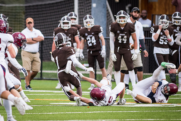 hc17_football_wkl_3832