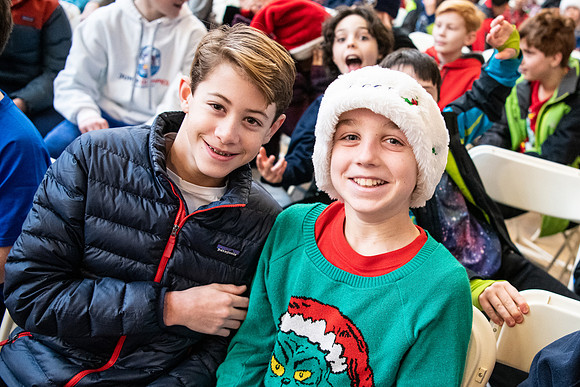holidayassembly19_wkl_1397