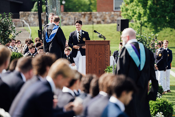 graduation22_diplomas_jk_7669