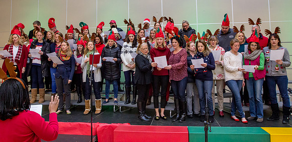 holiday_assembly_jfess_0001