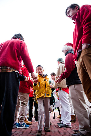 holiday_handshake_kras_0110