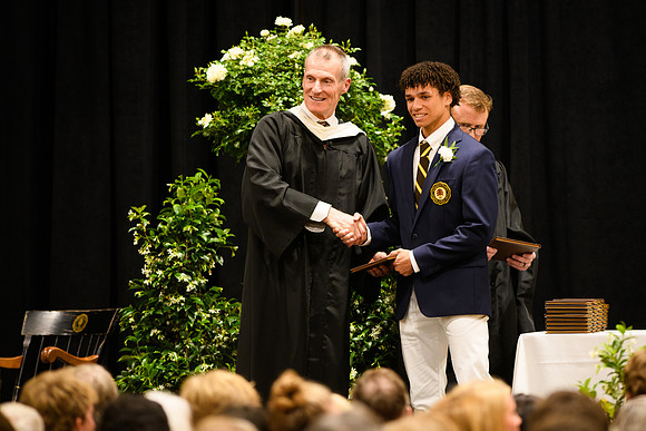 graduation25_diploma_wkl1_5269