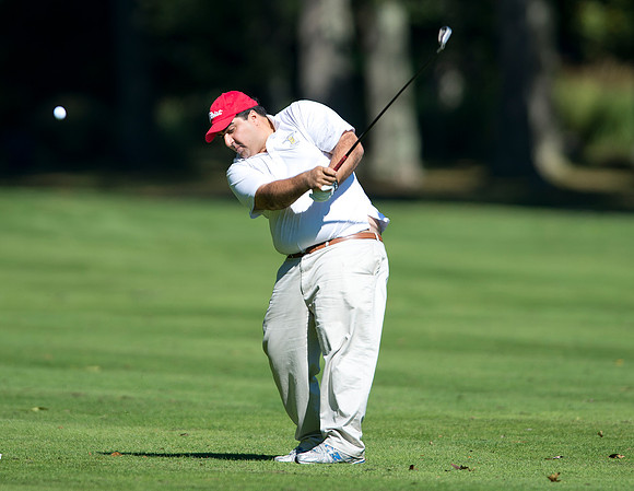 alumni_golfouting14_db9143