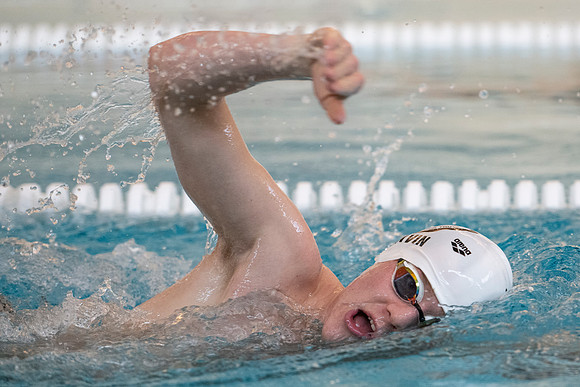 swimming_2021-01-06_dburns_0887