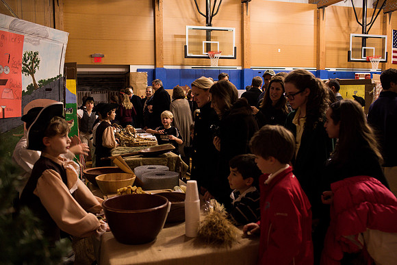 colonialday_parents_jk_3040