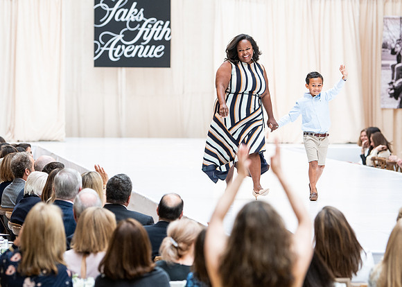 fashionshow19_runway_wkl_0618