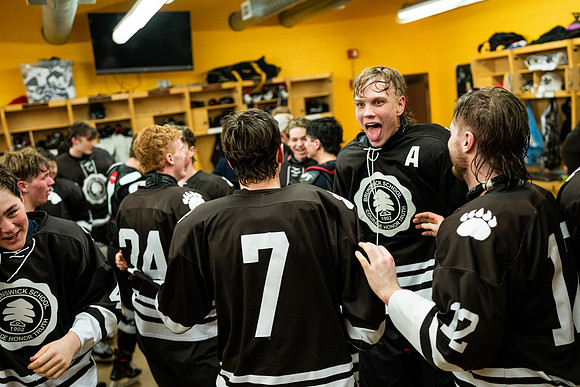 hockey_2022-03-02_nepsihaquarter_jk_5541
