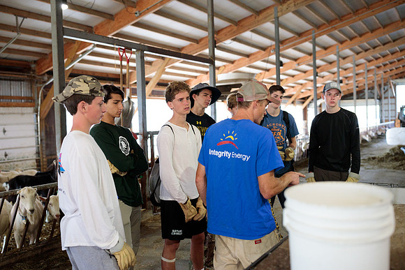 randolphvt1819_trip01_goatfarm_bdf_2154