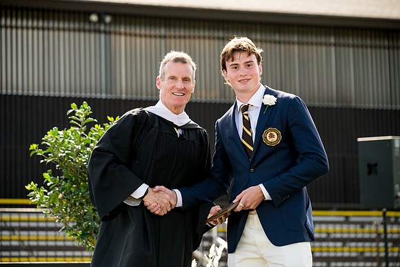 graduation22_diplomas_ah_0234
