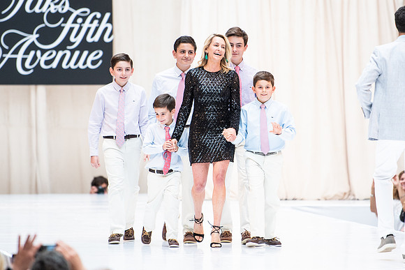 fashionshow19_runway_wkl_1163