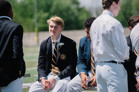 graduation16_hp_9497