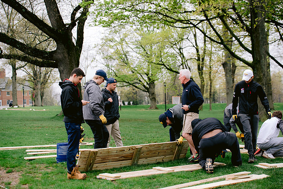 commserv19_outdoorclass_hp_3838