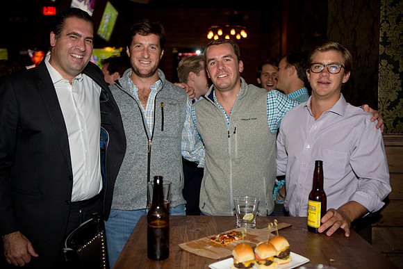 alumni_happyhour_nyc17_mkras_0006