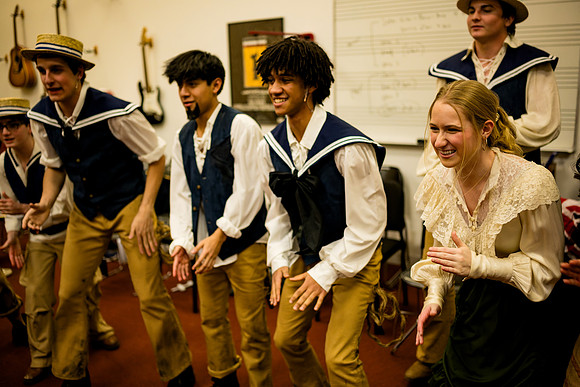 hmspinafore_springmusical25_sat1_us_ah_0056