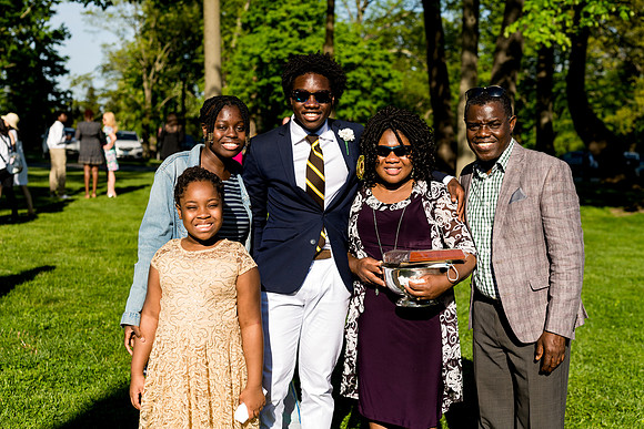 graduation22_post_ah_0404