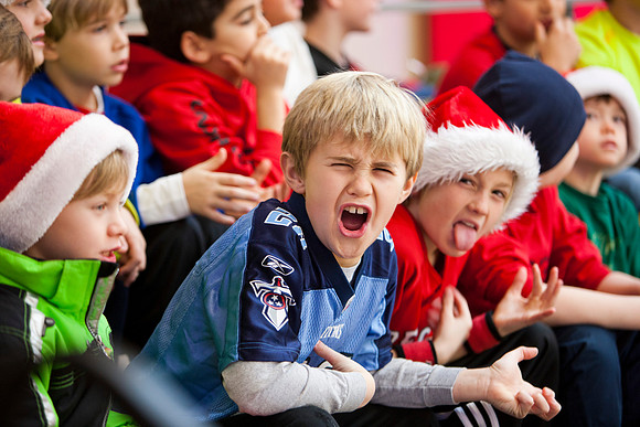 holidayassembly_all_mkras_9515