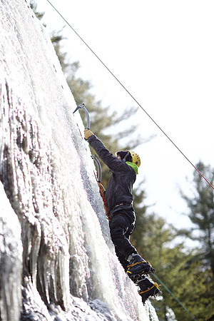 campdudley16_iceclimbing_bd_5680