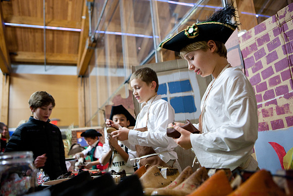 colonialday_parents_mkars_0002