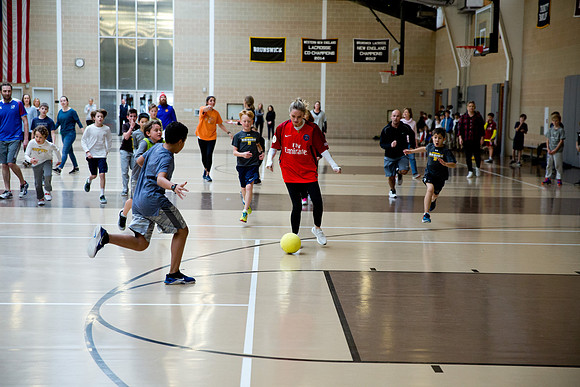 soccer_gr4 faculty19_mkras_0054