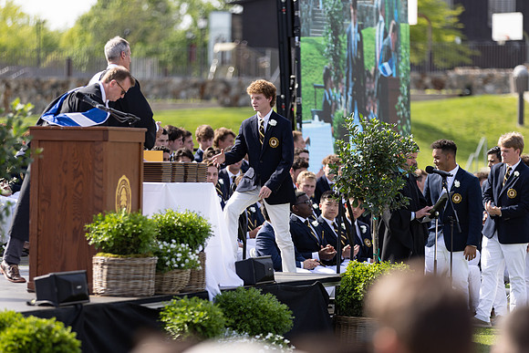 graduation22_diplomas_gh_0592