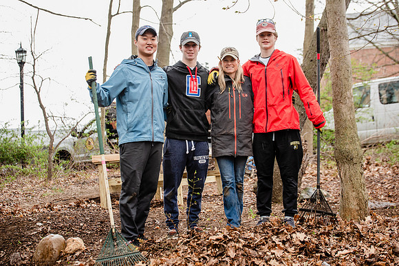 commserv18_outdoorclass_hp_1212