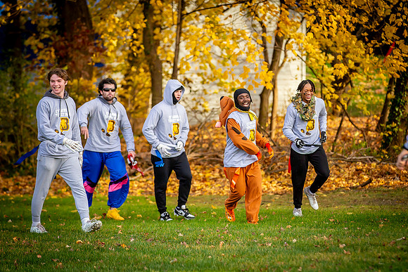 turkeybowl24_us_jfess2_1613