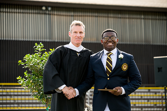 graduation22_diplomas_ah_0297