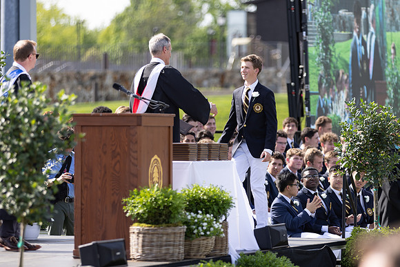 graduation22_diplomas_gh_0551