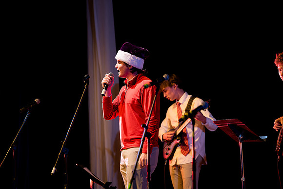 holidayconcert24_us_ah_0209